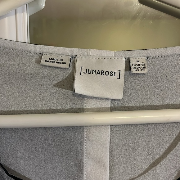 Women's Black and White Top - Picture 2 of 2